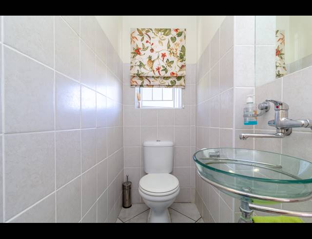 3 BEDROOM APARTMENT FOR SALE IN KENILWORTH UPPER